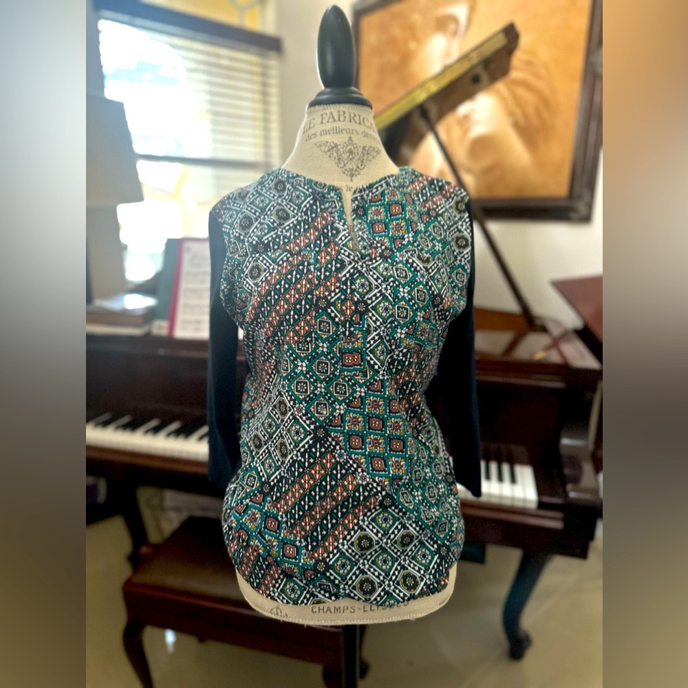 Can Heusen medium top